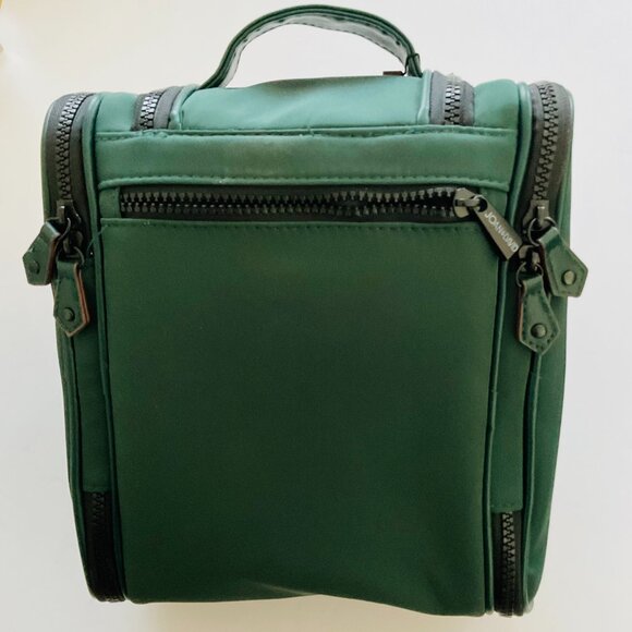 JOAN & DAVID Women's Hanging Toiletry Case NWT - Picture 4 of 9